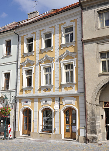 Facade restoration